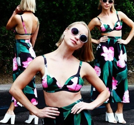 Becca Tobin top actress pics