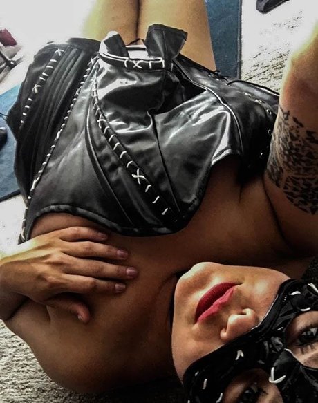 Tamara Lynn Chambers model naked pics