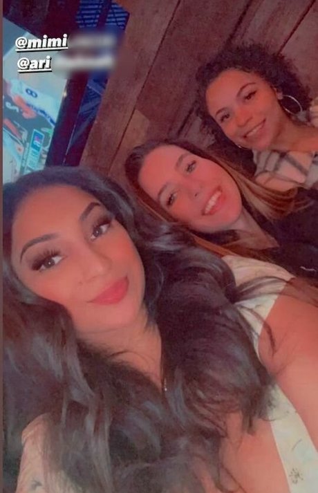 Mimi Russo naked actress images