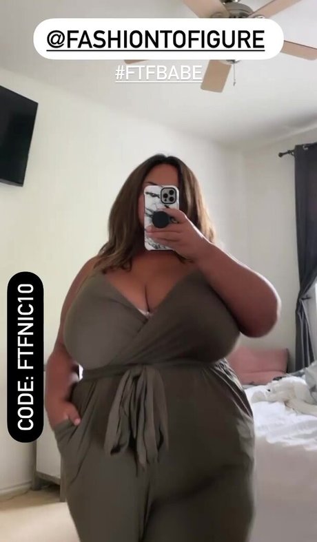 Nicole Denise Johansson star pretty galleries