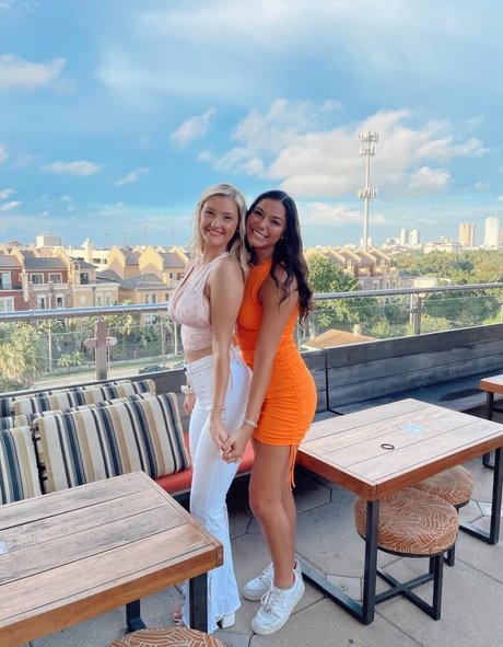 Tori C star nude picture