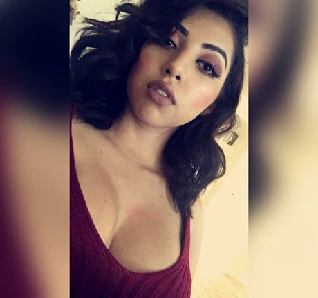 Sadd Pup model pornographic picture