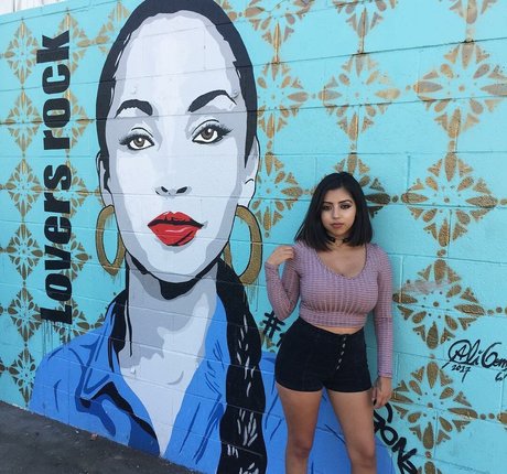 Sadd Pup perfect actress gallery