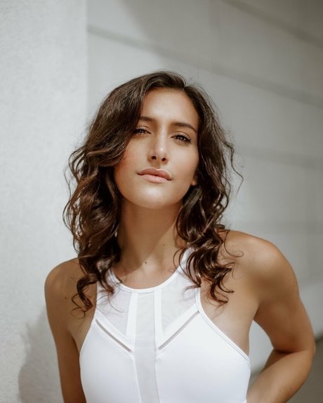 shootwithmads model erotic galleries