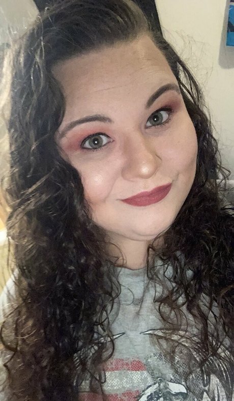 nikkibearfree exclusive star pictures