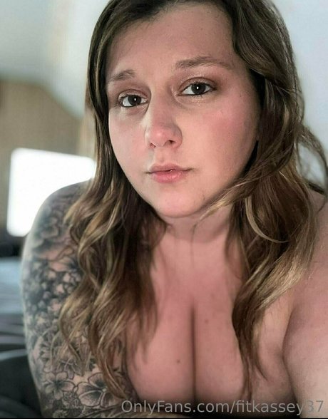 fitkassey37 pretty pornstar pictures