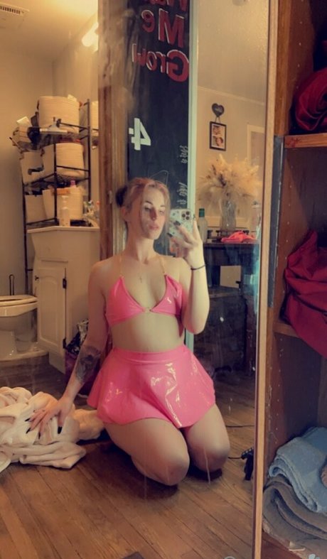 queenbitch1998 porn star images