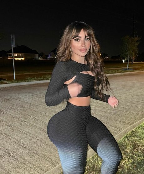 Sophia Vay top model picture