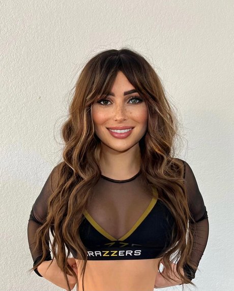 Sophia Vay hd actress photos