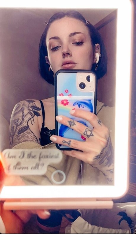 Heartpathetic nude star images