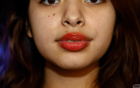 Hazel Heart art model archive