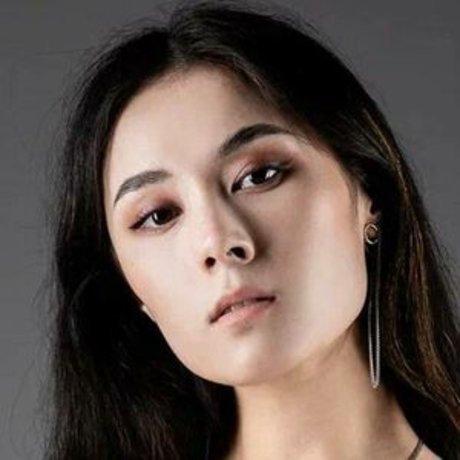 Milkakit top actress picture