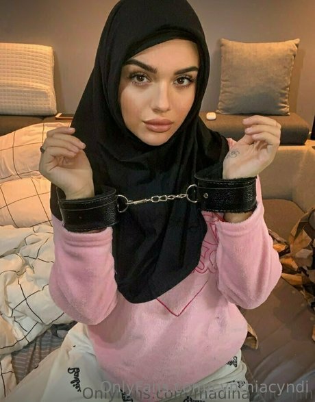 cynthiacyndi erotic star picture