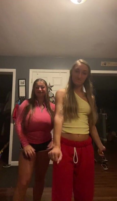 Lauren Risotti erotic actress img