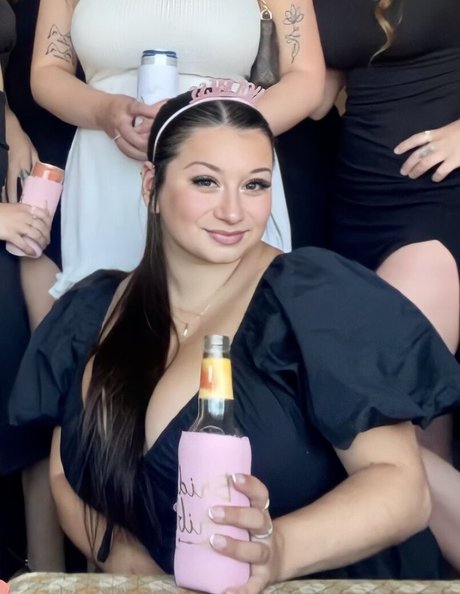 Lauren Risotti pornstar sexy gallery