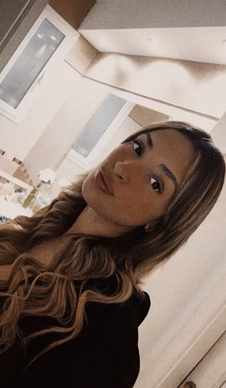 belonly star xxx gallery