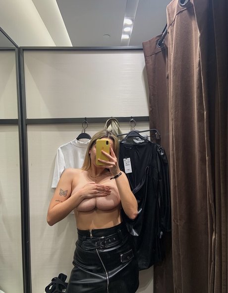 belonly model perfect image