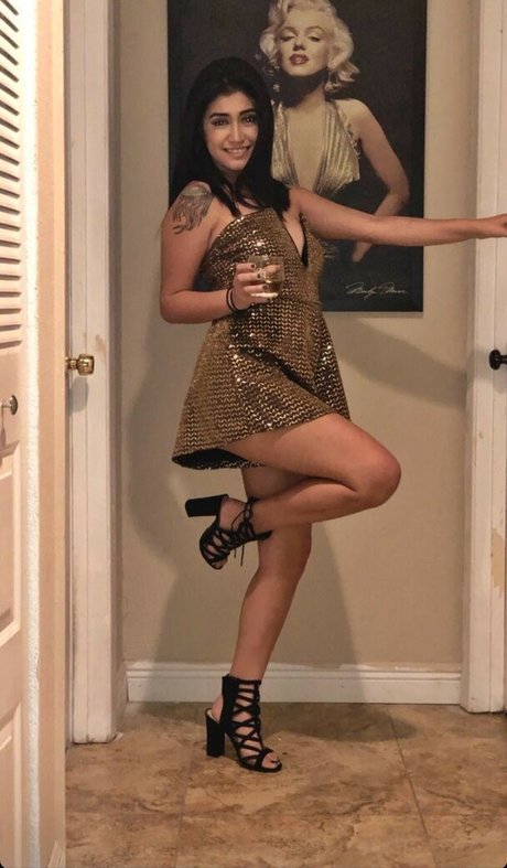 justlovely hot actress pic