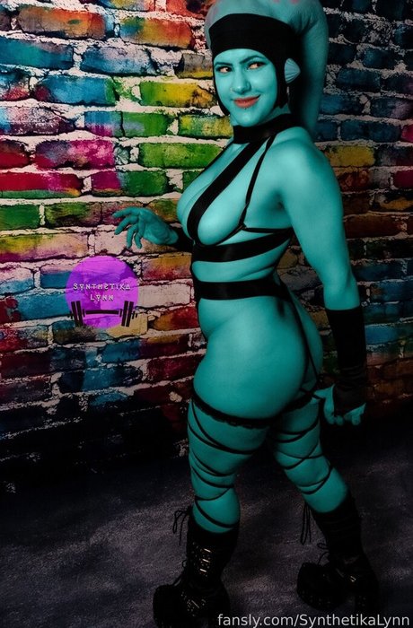 Synthetika Lynn pornstar sexy picture