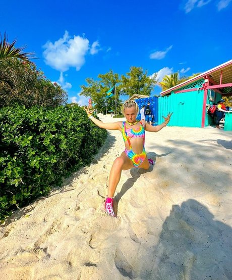 Jojo Siwa sex model gallery