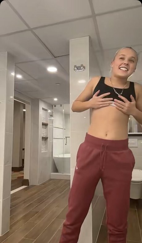 Jojo Siwa nude star images
