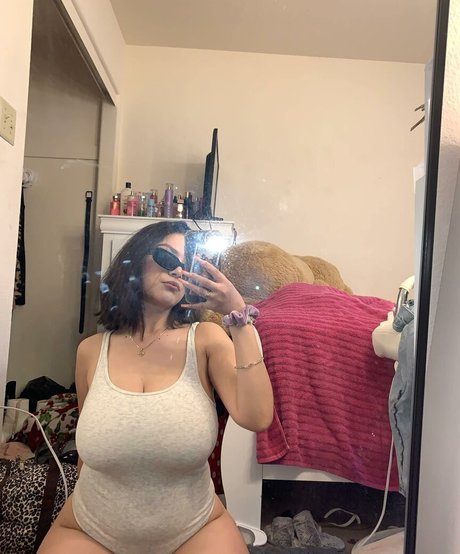 Wendy Chavez nice pornstar image