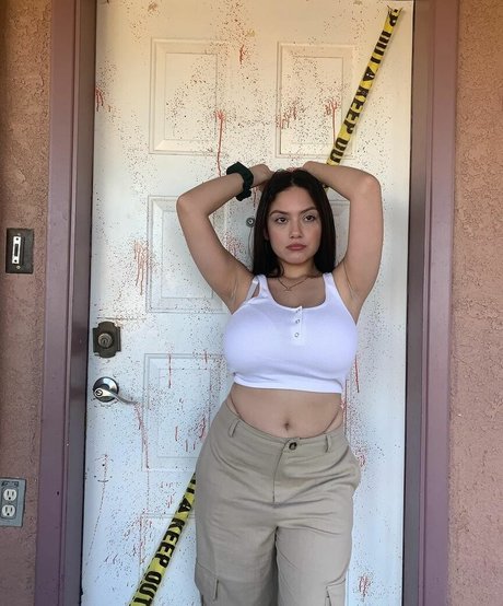 Wendy Chavez star top photo