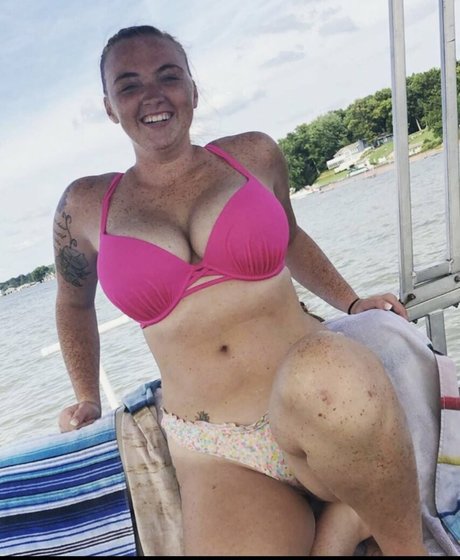 Raelyne Summeier star erotic img