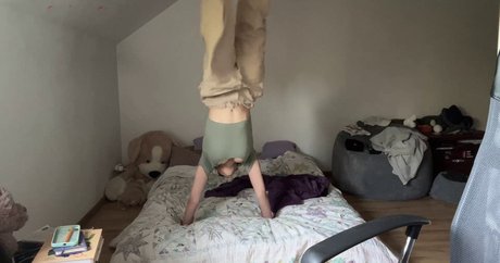 Sidneuke nudes model picture