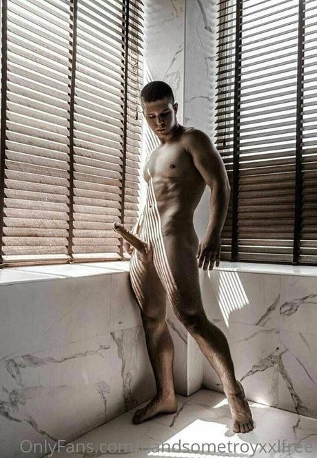 handsometroyxxlfree pornstar xxx pic