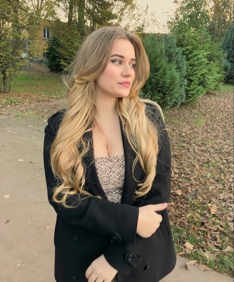 Anastasia Ticus hot actress gallery