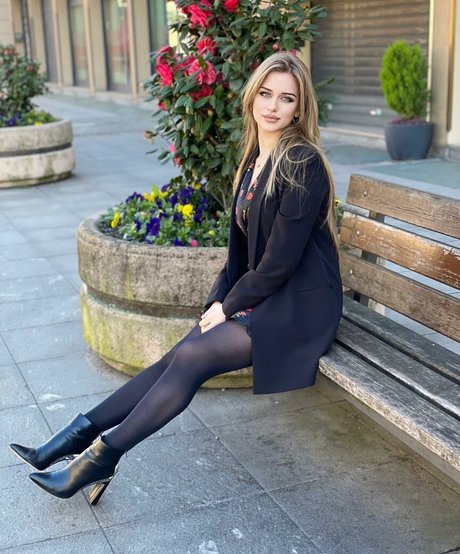 Anastasia Ticus Profile pic