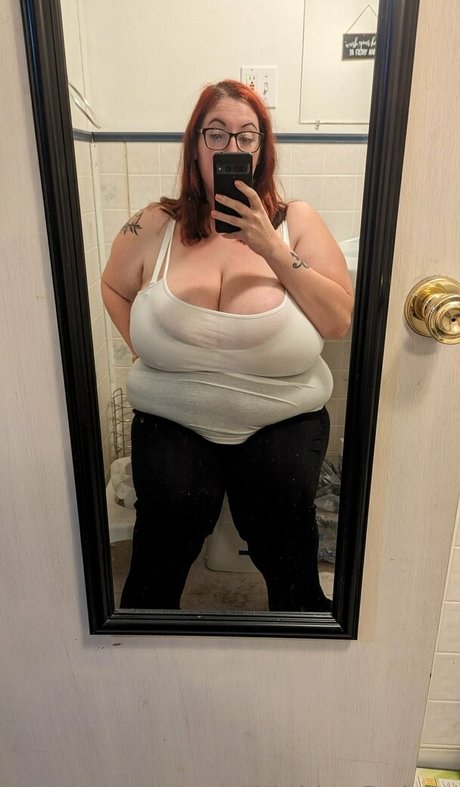 winkingdaisys hot star image