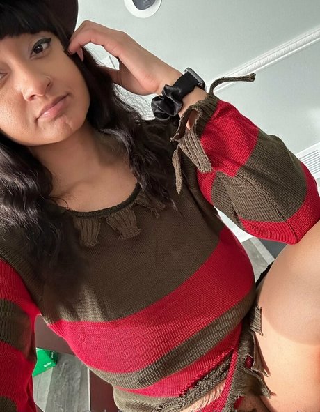 delilahmoonxtra pornstar pretty pic