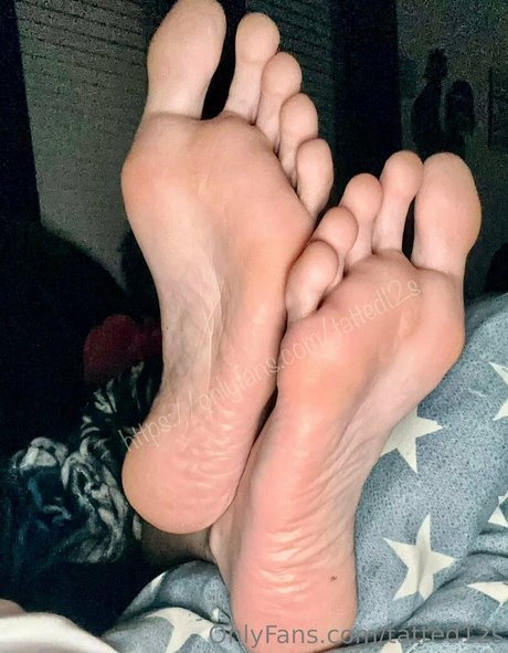 tatted12s naked actress image