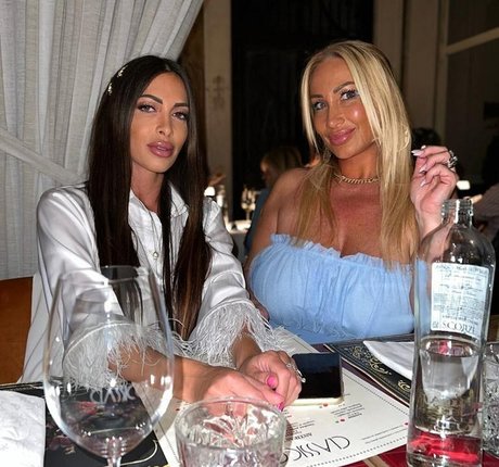 Mara Traversi star porn photo