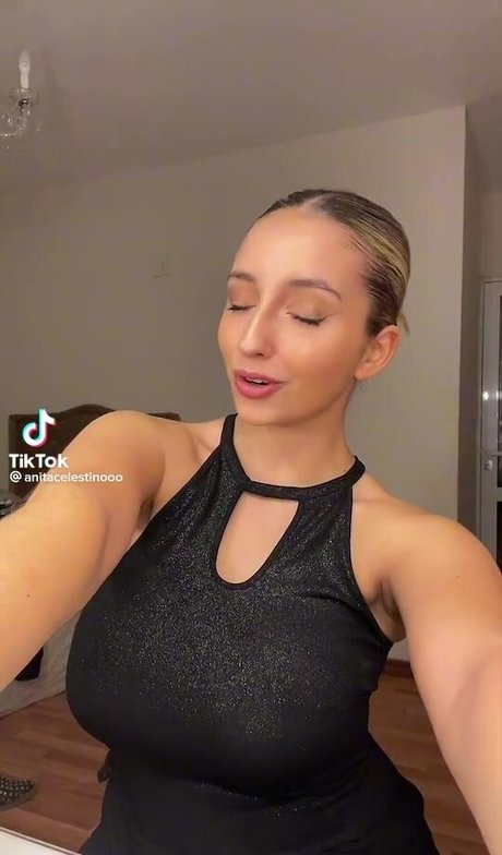 Anita Celestino model hot pics