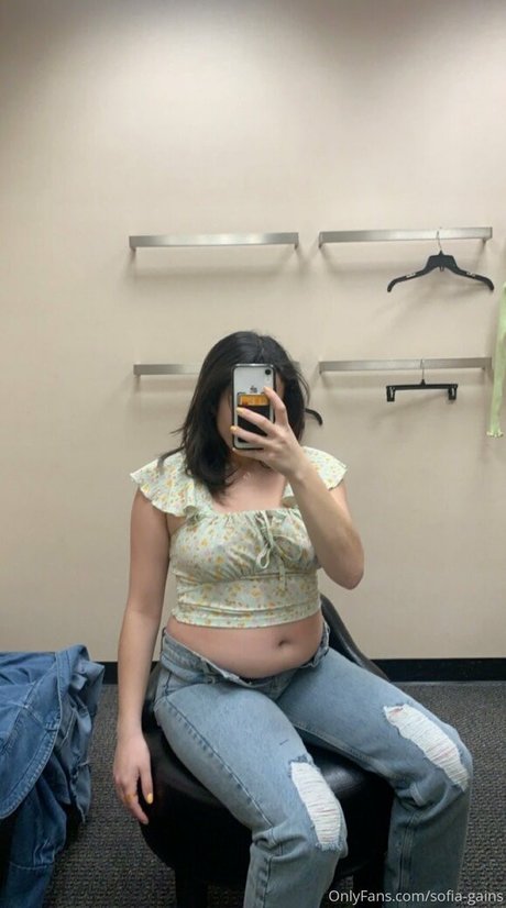 sofia gains star sexy img