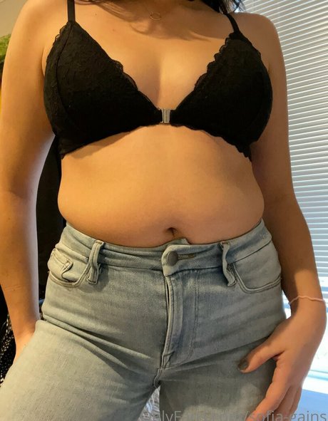 sofia gains xxx actress pic