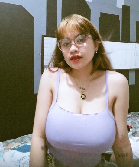 Joycen Artus nude star images