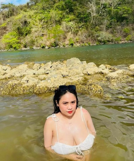 Joycen Artus naked model pics