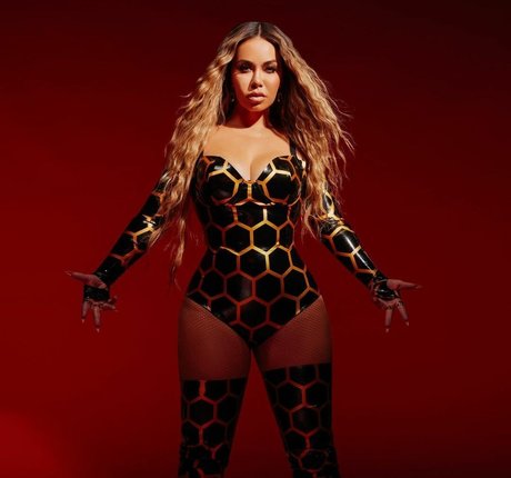 Janney Marin Rivera hd model photo