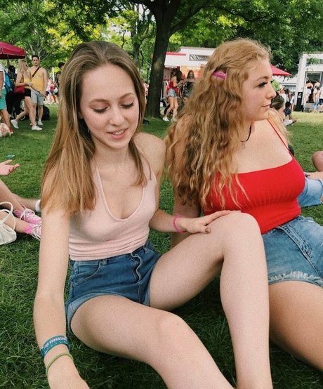 meakelena pornstar exclusive pic