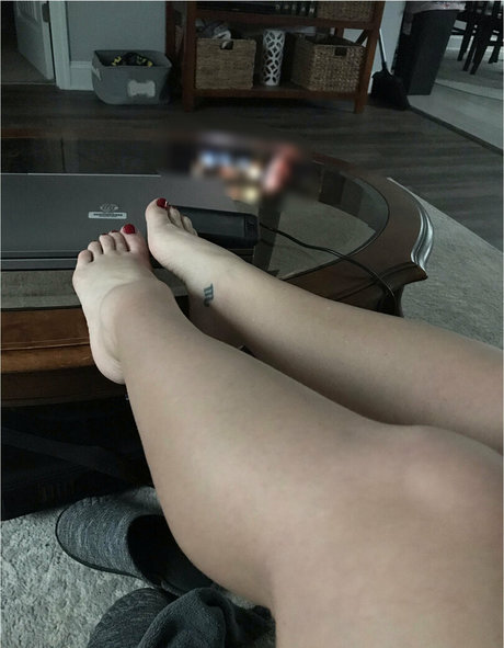 lilsmirk nude pornstar archive