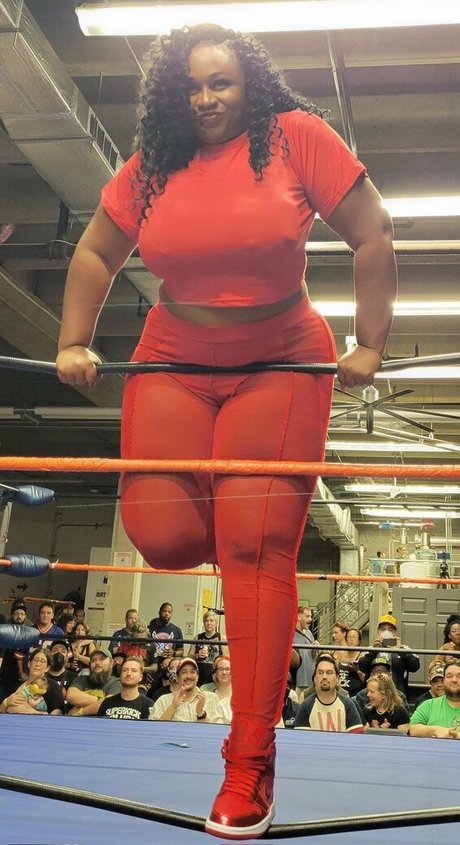 Faye Jackson model porn picture