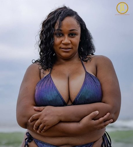 Faye Jackson perfect model pics