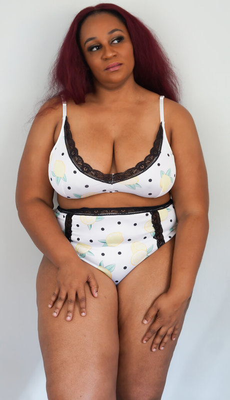 Faye Jackson high quality star images