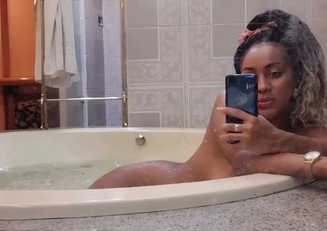 Rubia Gabi star naked pic