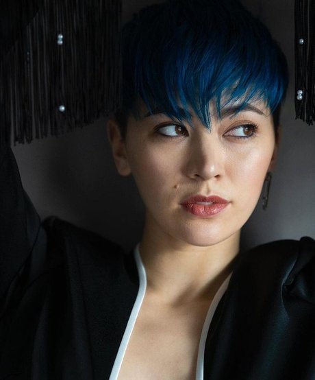 Jessica Yu Li Henwick star sexy img