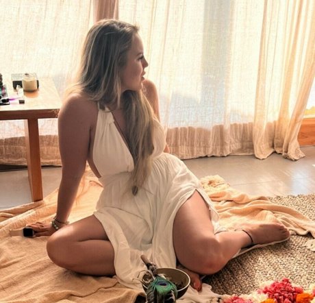 Jade Joselyn beautiful model gallery